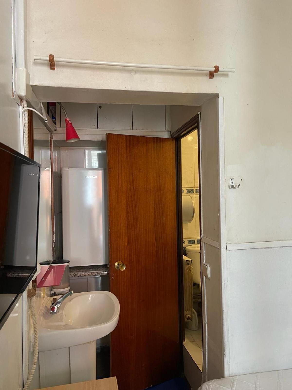 Hostal Daniel Madrid Dış mekan fotoğraf