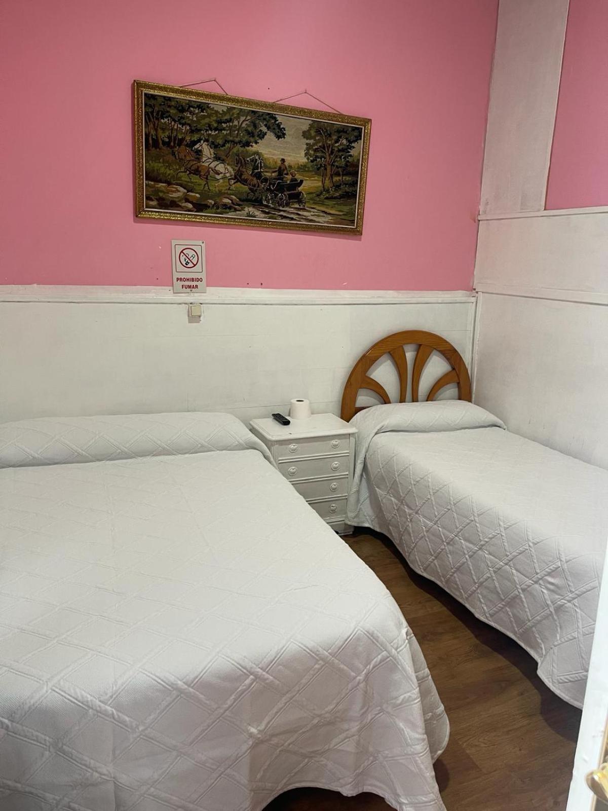 Hostal Daniel Madrid Dış mekan fotoğraf